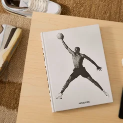 Air Jordan Classic Book