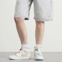 Air Jordan 1 Retro Hi Sneaker
