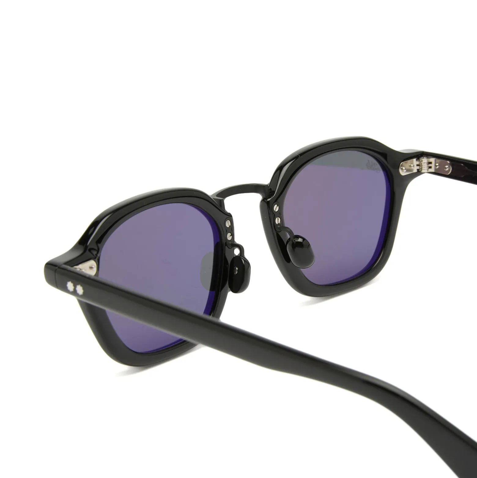 AKILA Iris Sunglasses