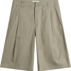 A Kind of Guise Juno Pleated Shorts