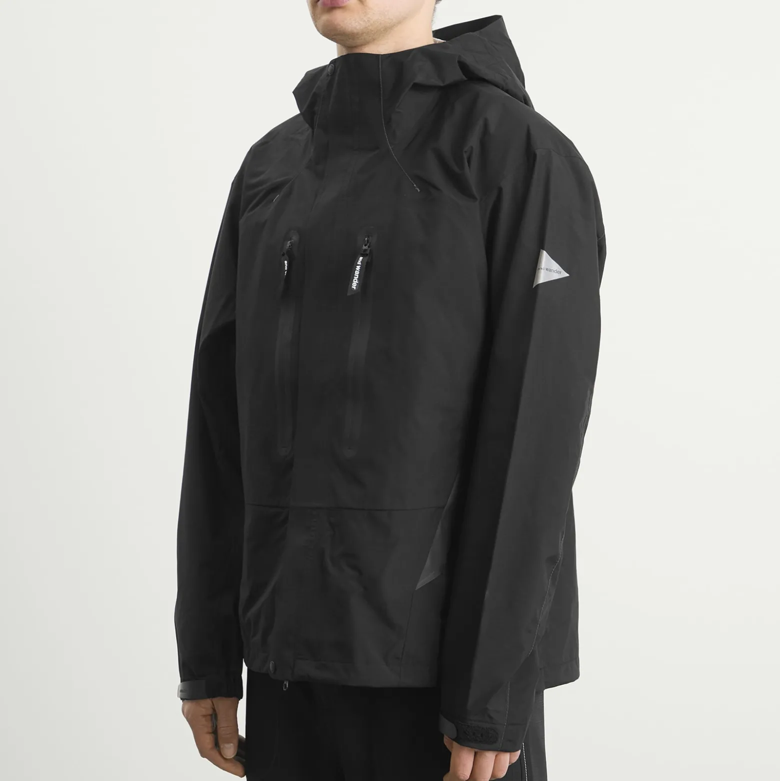 and wander 2.5L Hiker Rain Jacket