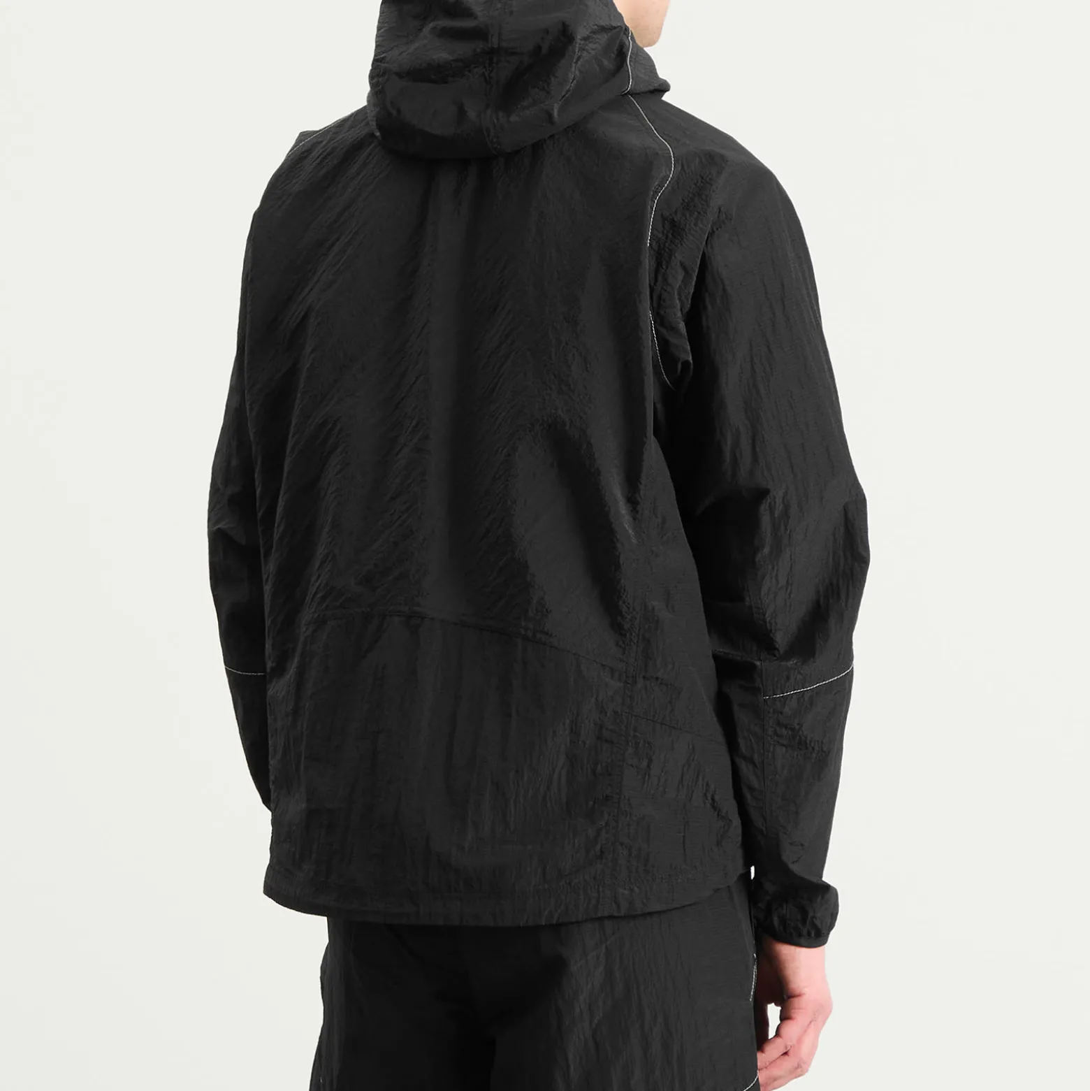 and wander x ROA Ripstop Wind Jacket