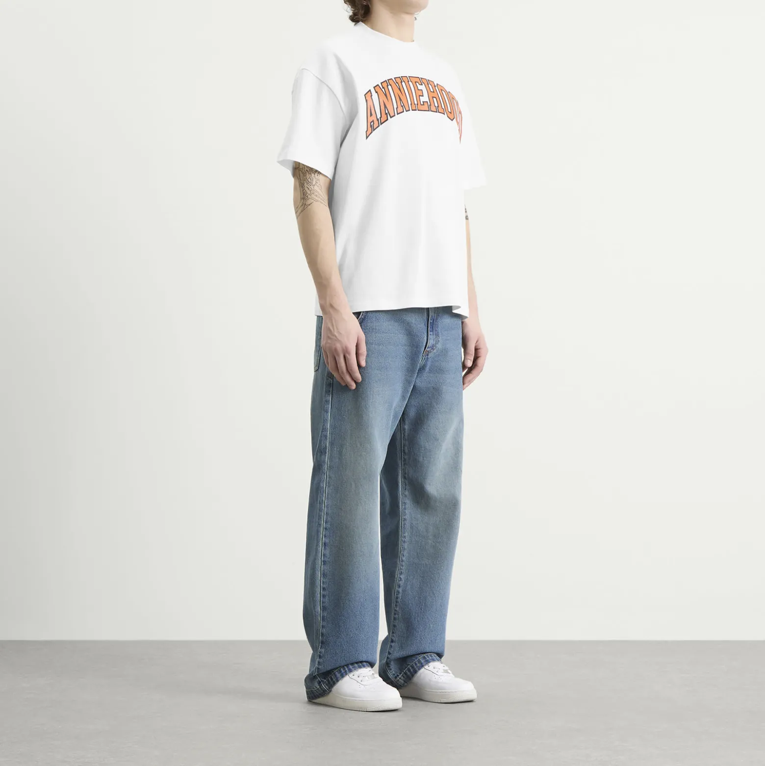 ANNIE HOOD College Arch T-Shirt