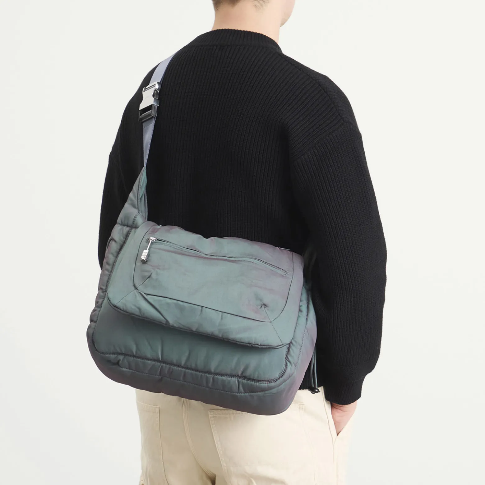ARCS FLOW Messenger Bag