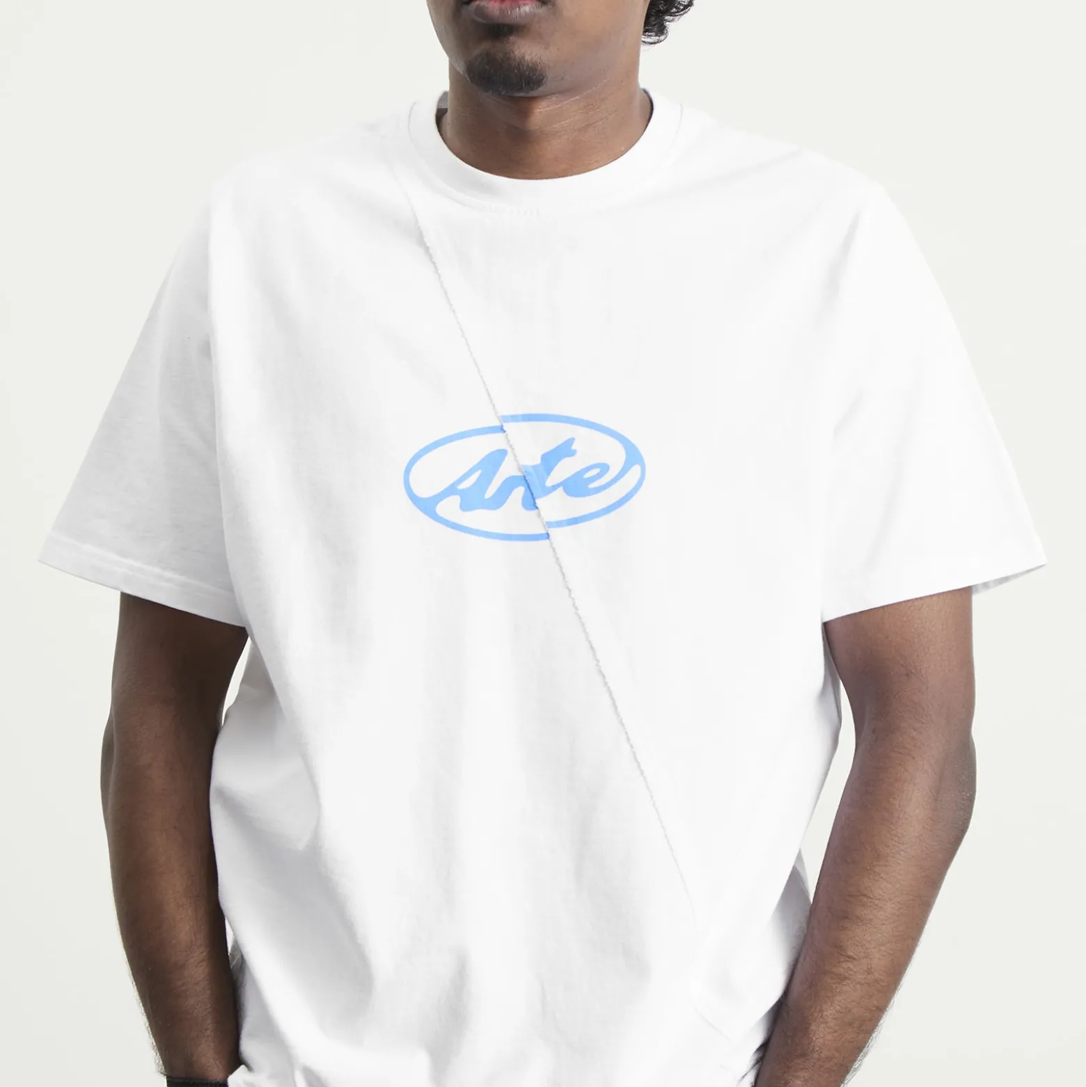 Arte Circle Logo T-Shirt