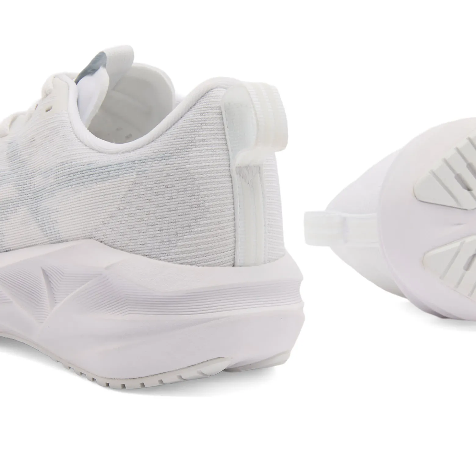 Asics Running NOVABLAST 5