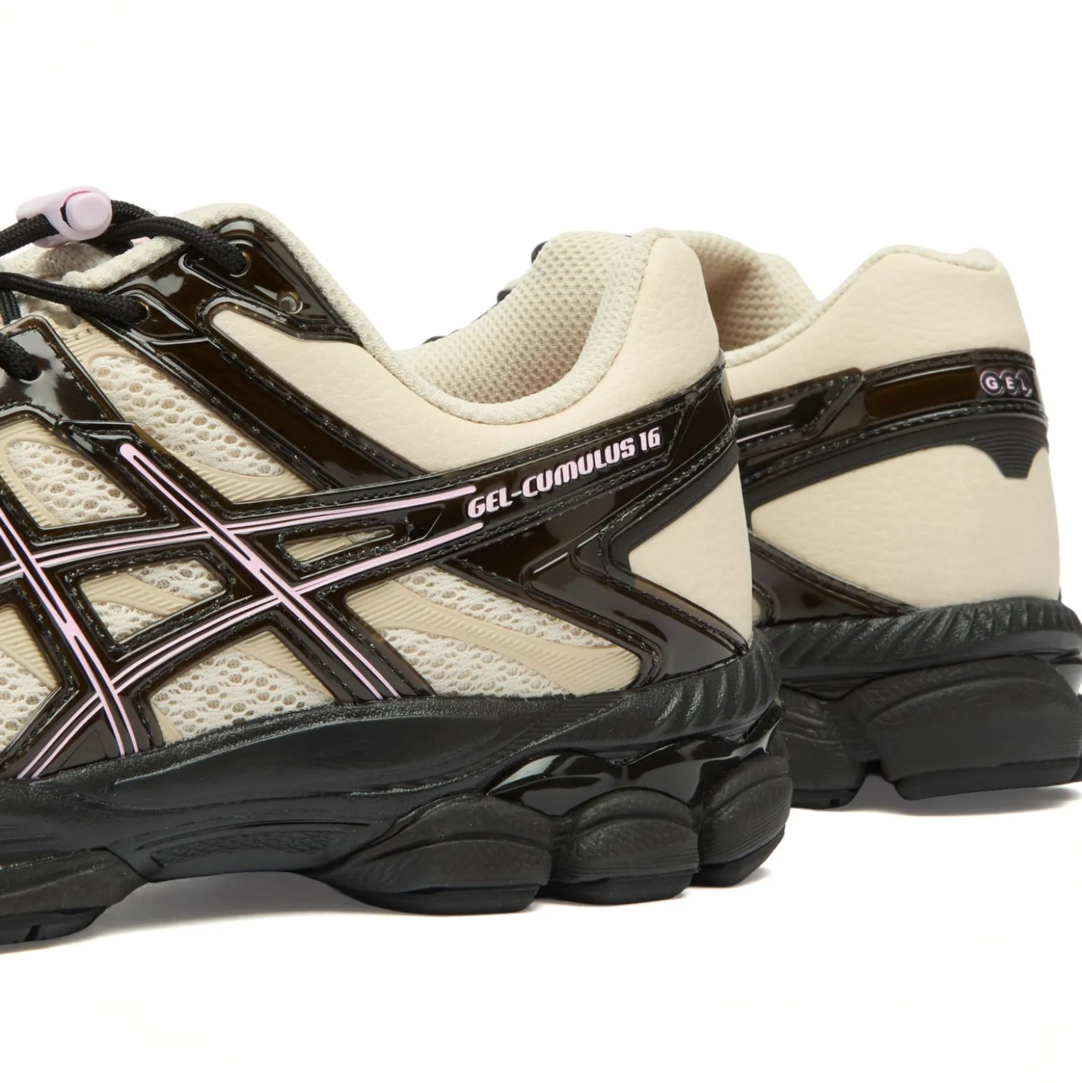 Asics x Finesse Gel-Cumulus 16 Sneakers