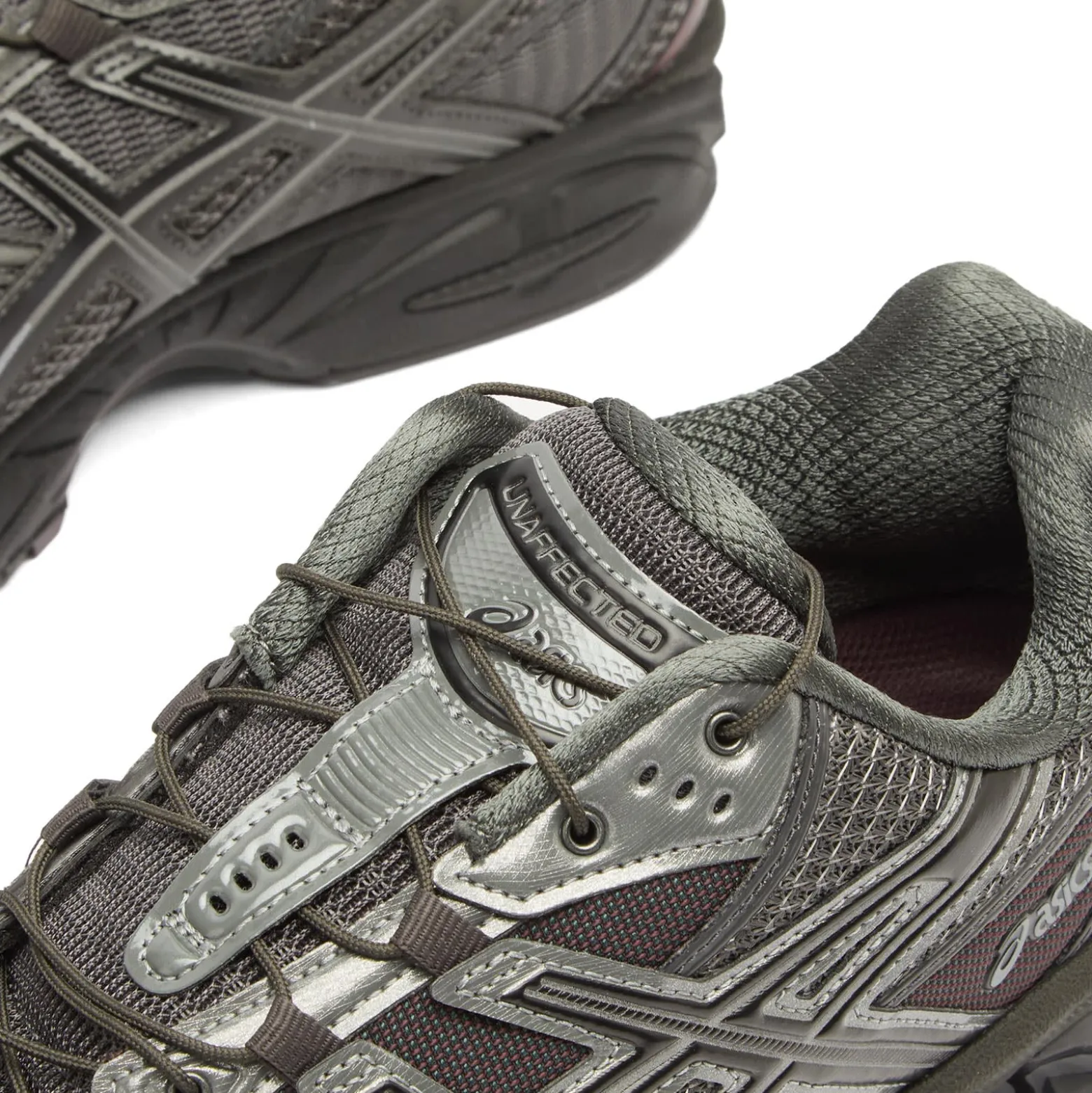 Asics x Unaffected Gel Nimbus 10.1 Sneaker