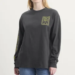 Damson Madder The Reader Long Sleeve T-Shirt