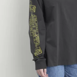 Damson Madder The Reader Long Sleeve T-Shirt