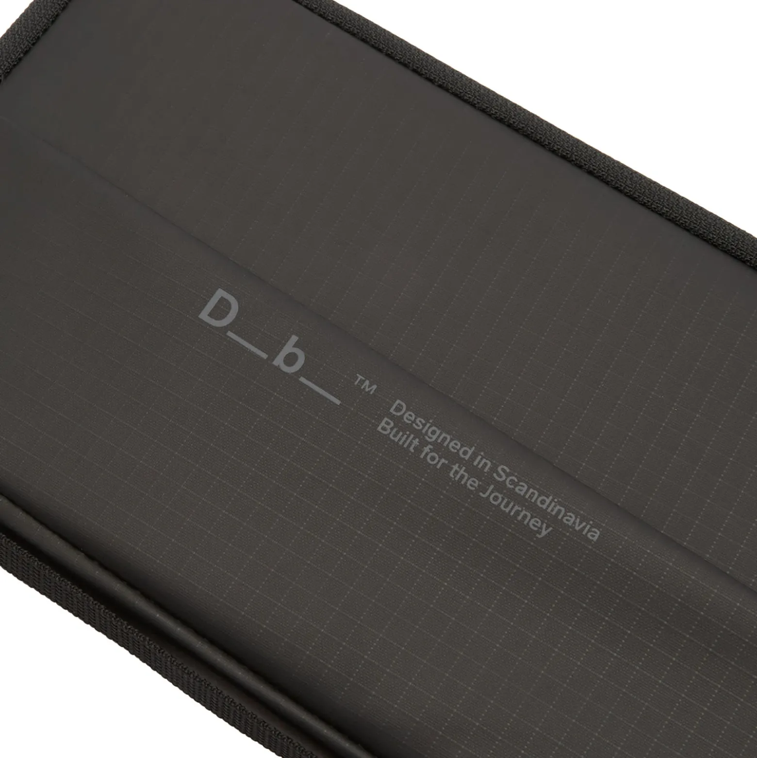 Db Journey Essential Passport Cover