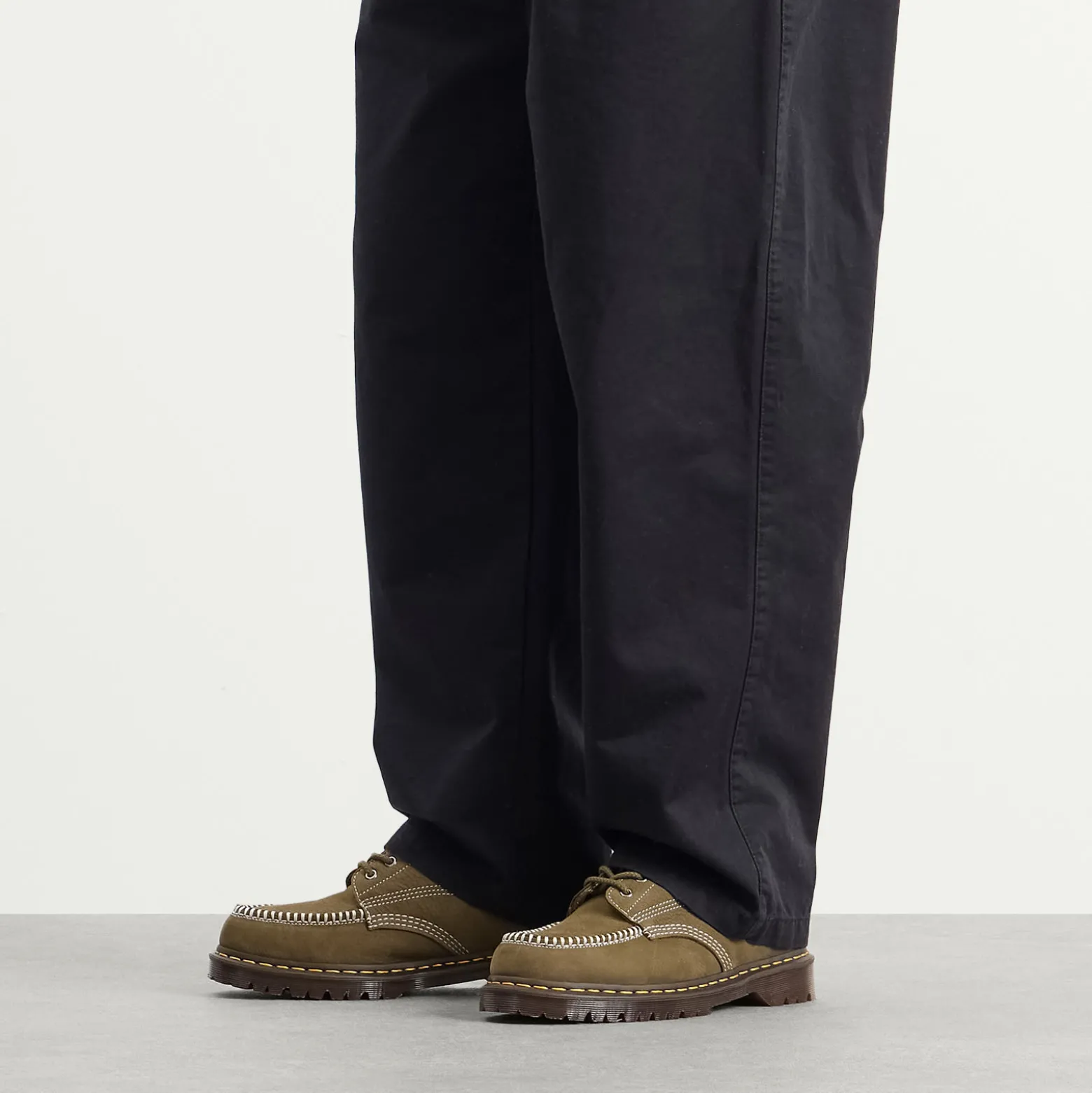 Dr. Martens Lowell Chukka Boot