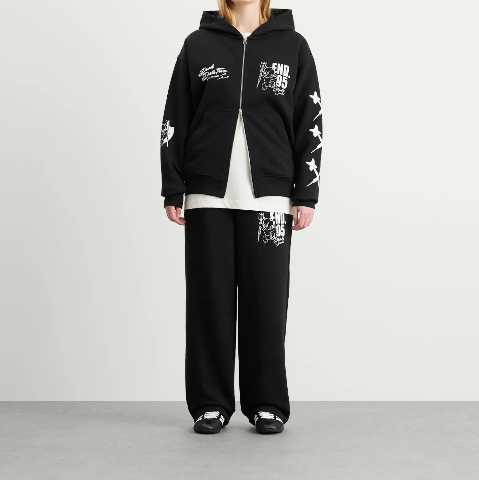 END. Devils Darts Team Straight Leg Sweatpant