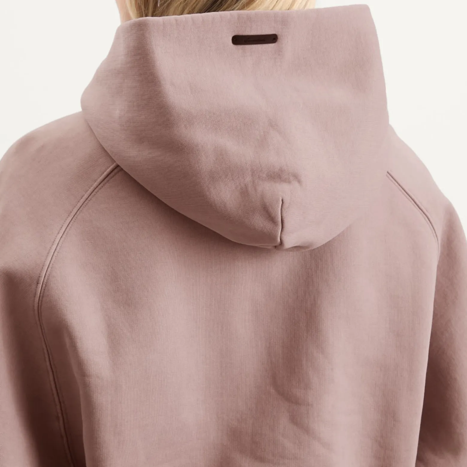 Fear of God ESSENTIALS Campus 90'S Crop Raglan Hoodie