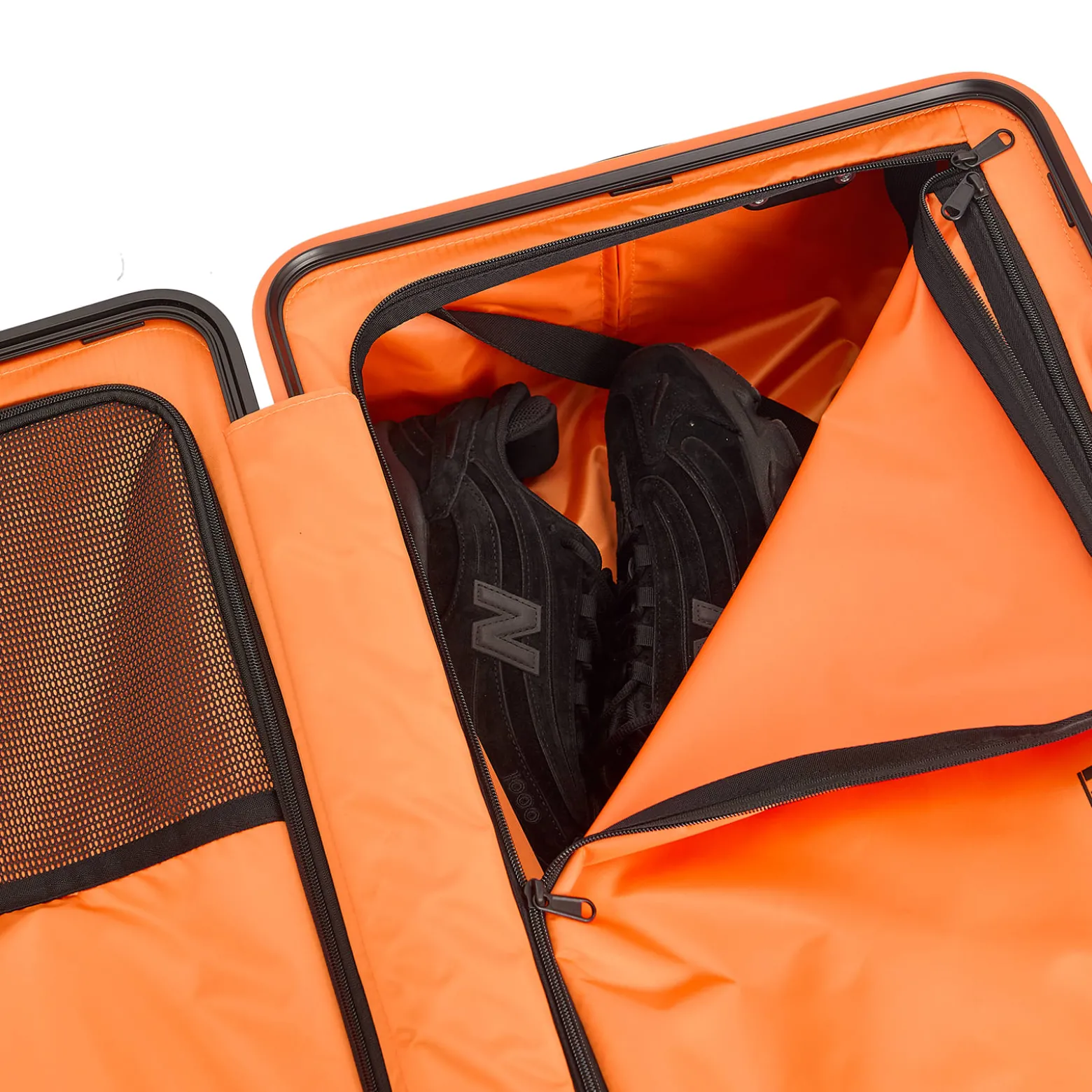 Floyd Bold Check-In Luggage - 87L