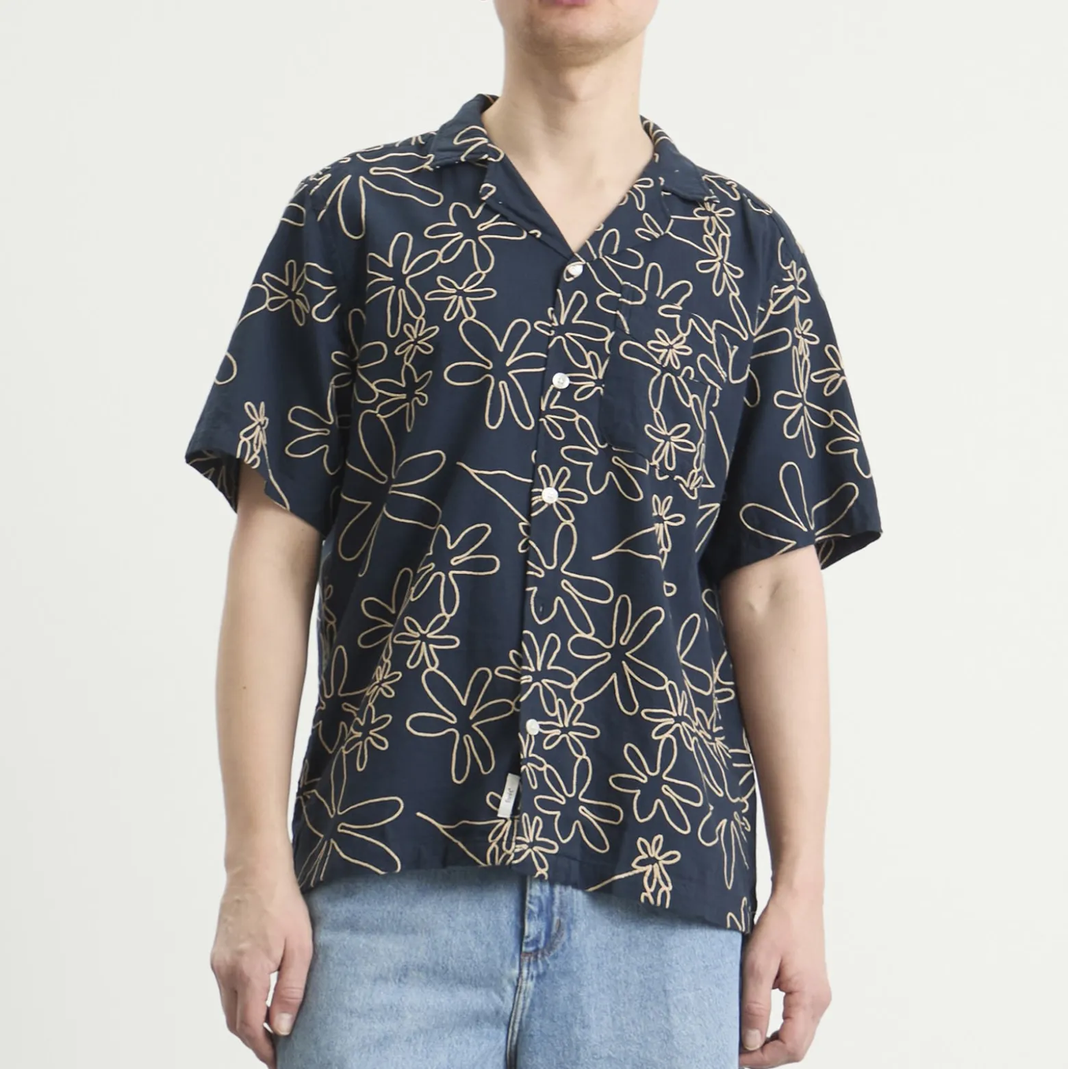 Foret Peer Embroidery Regular Fit Ss Shirt