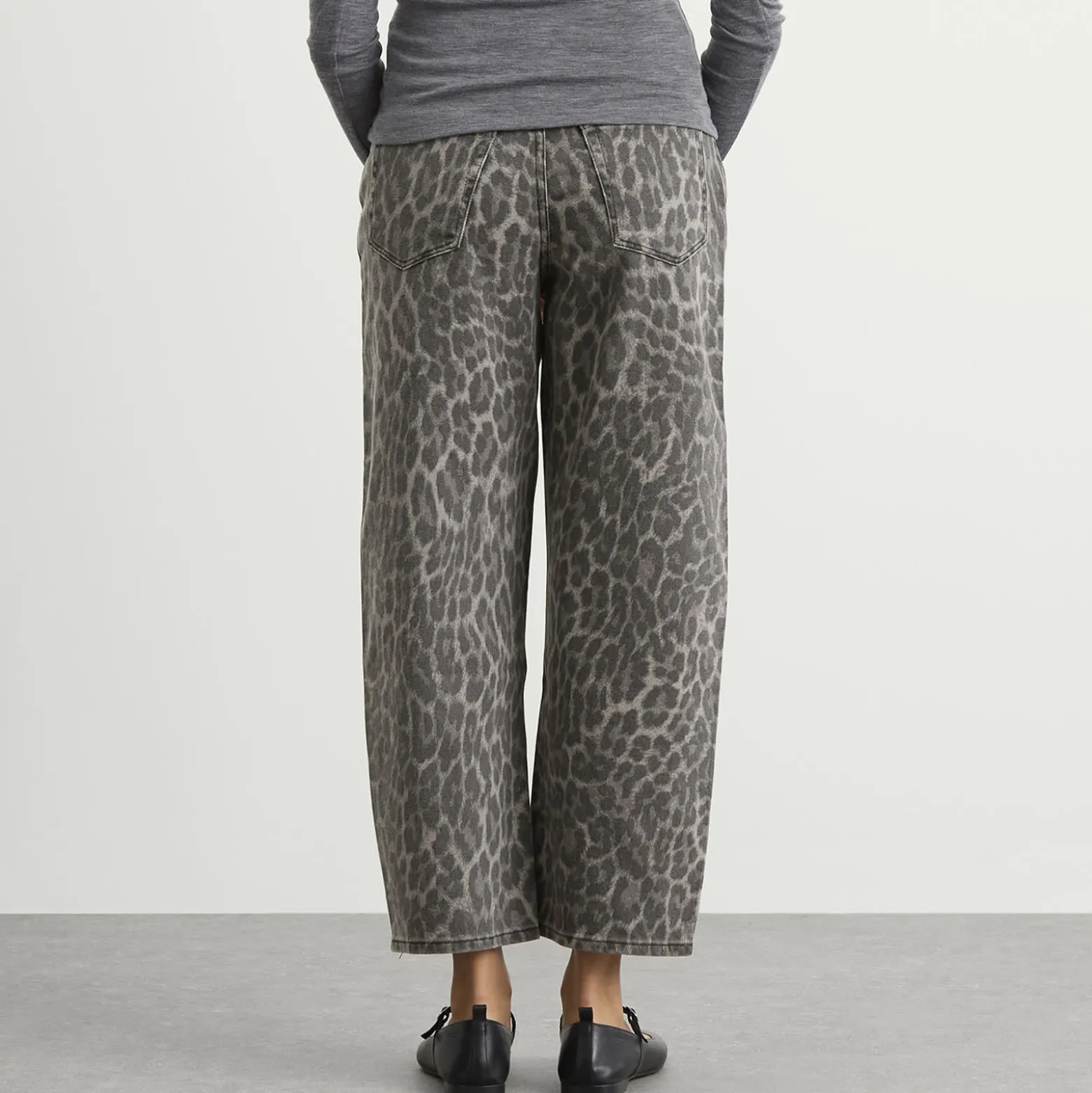 Good American Good Standard Barrel Jeans