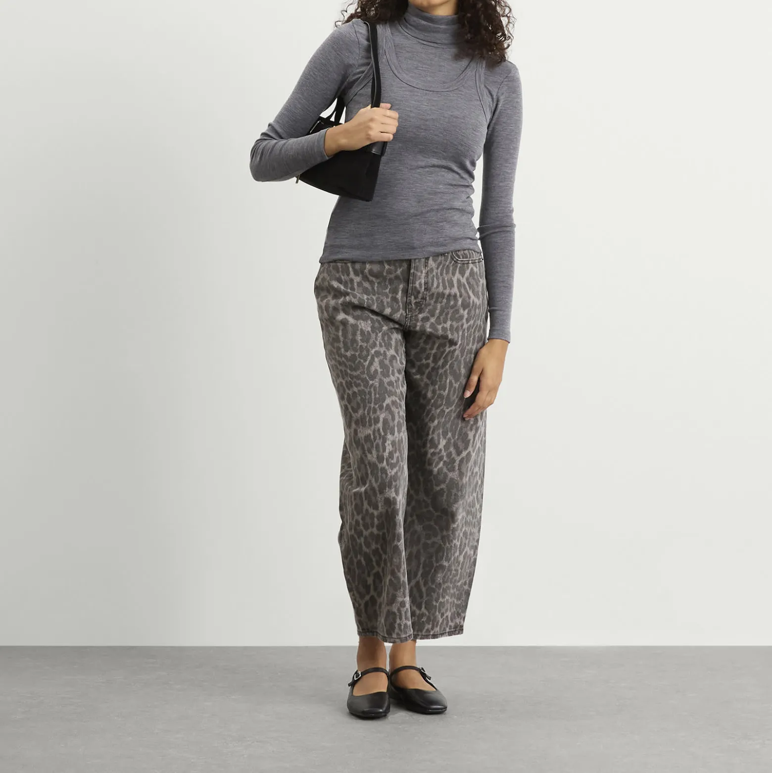 Good American Good Standard Barrel Jeans