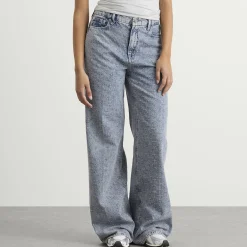 Good American Good Standard Straight Crystal Jeans