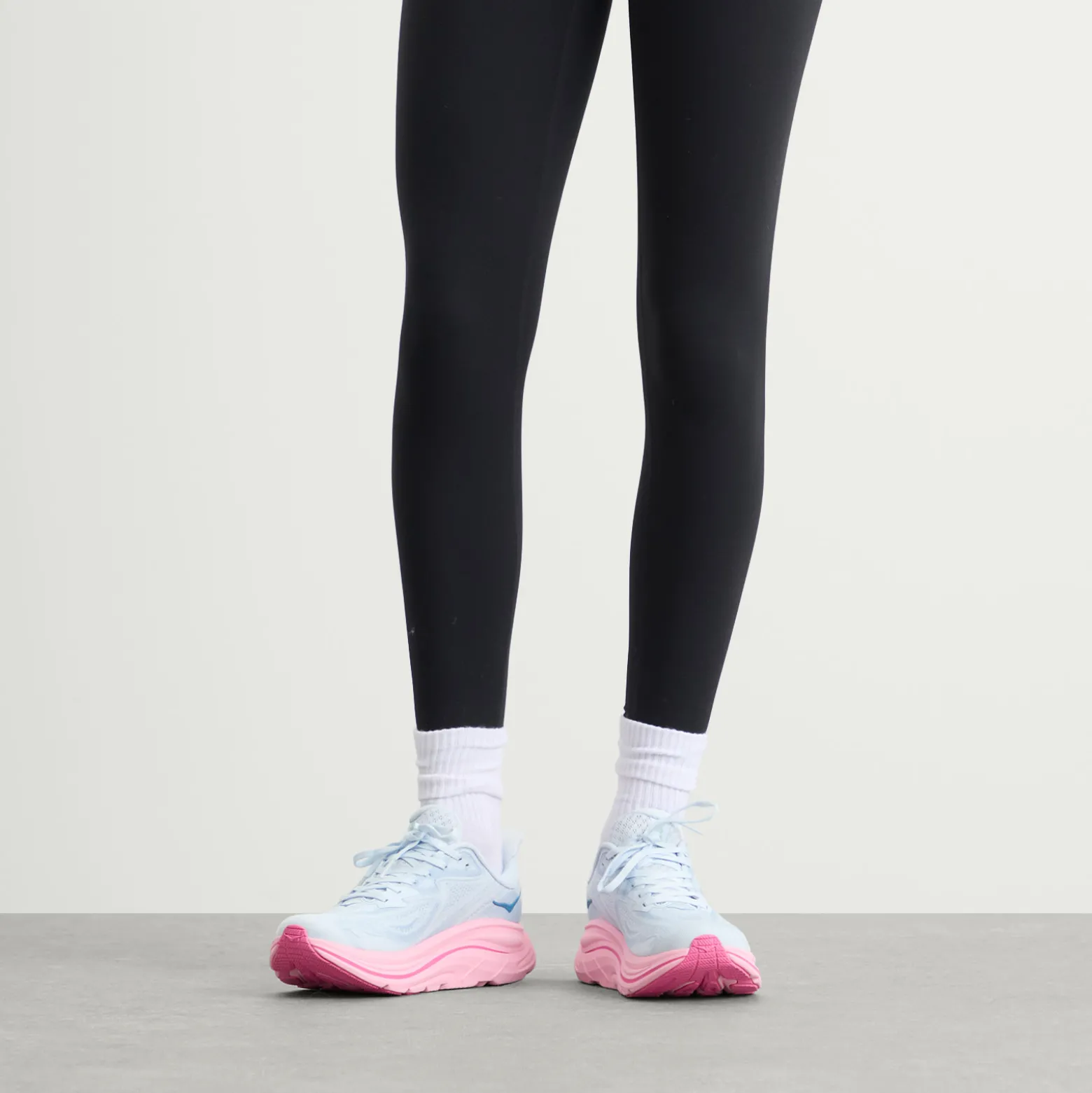 HOKA ONE ONE Clifton 10 Sneaker
