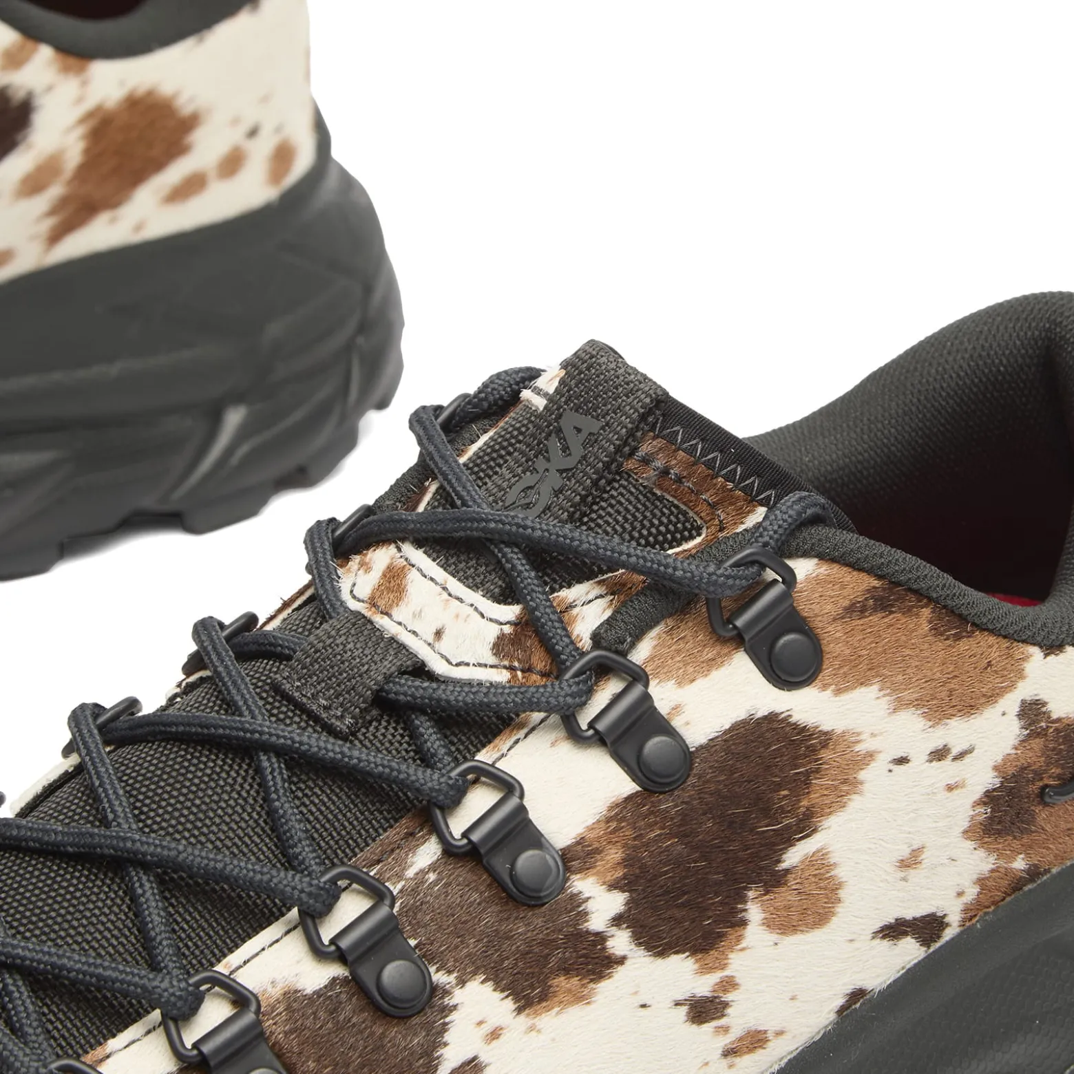 Hoka One One Tor Summit+ Sneaker