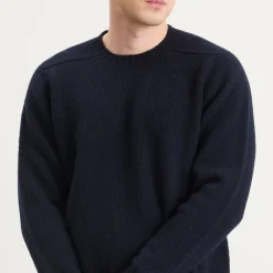 Jamieson's of Shetland Crew Knit