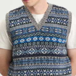 Jamieson's of Shetland Fair Isle V-Neck Vest