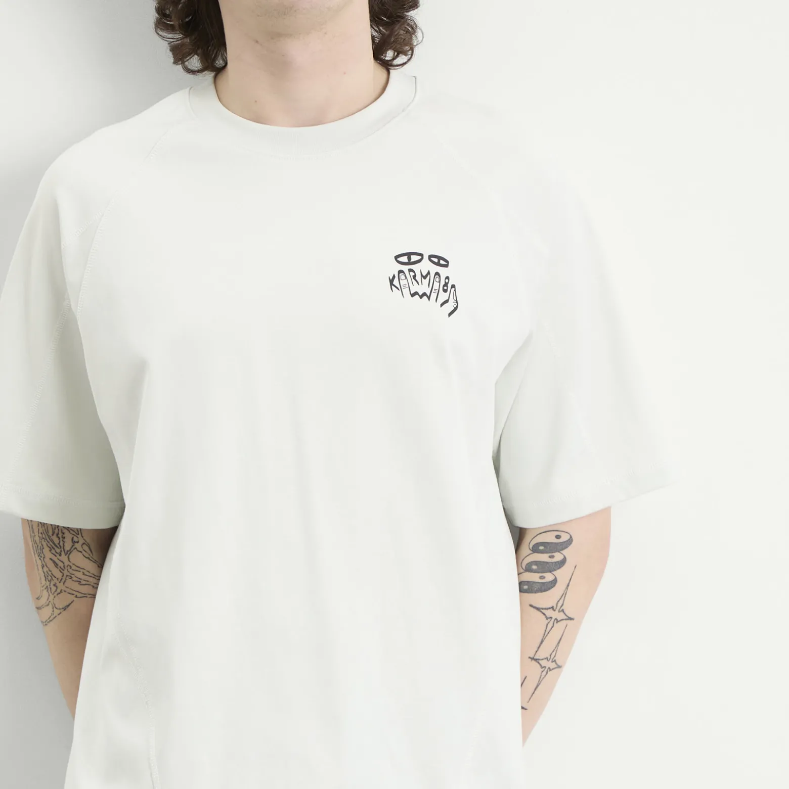 Karma8a Exterior Stitch Real T-Shirt