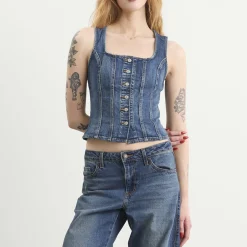 Levi's Sculpted Top