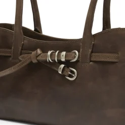 MARGESHERWOOD Grandma Used Shoulder Bag