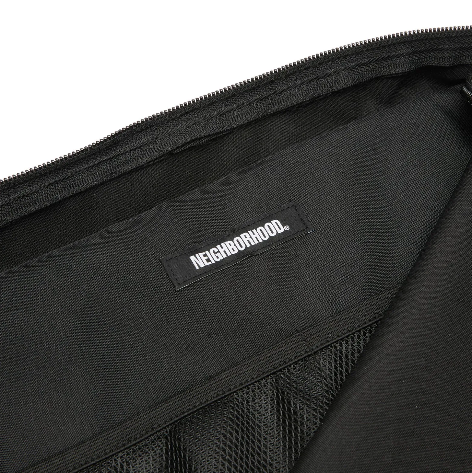Neighborhood Travel Pouch-L