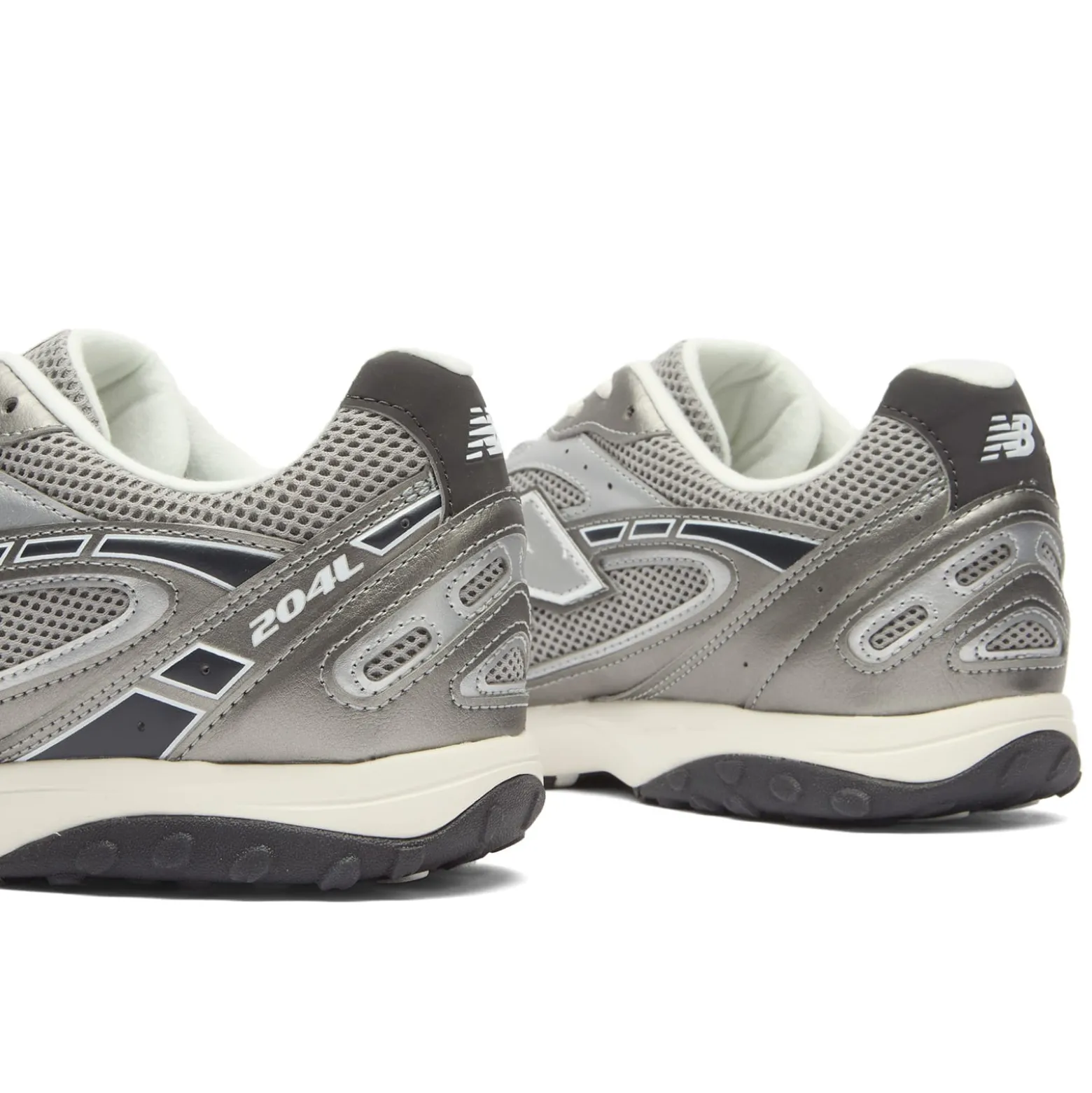 New Balance 204L Sneaker