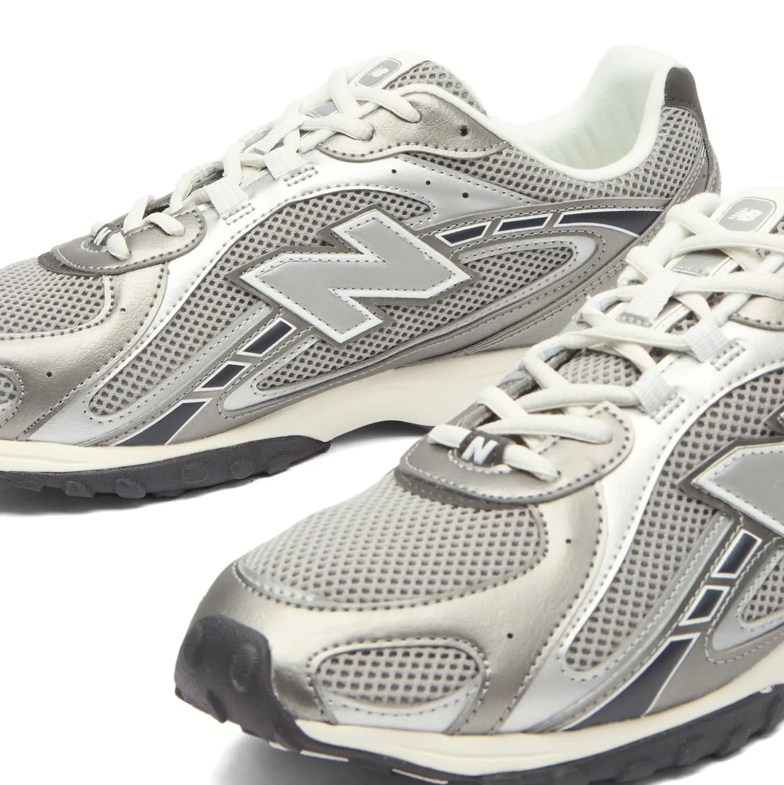 New Balance 204L Sneaker