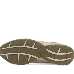 New Balance 204L Sneaker