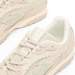 New Balance 204L Sneaker