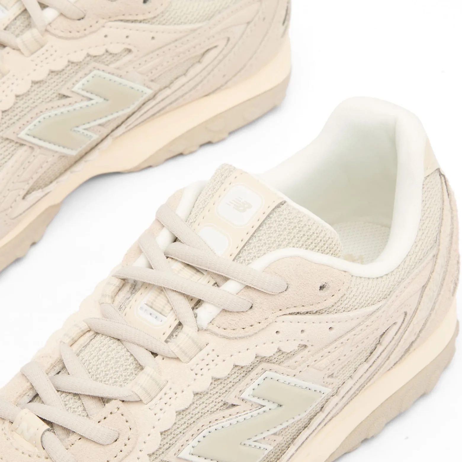 New Balance 204L Sneaker
