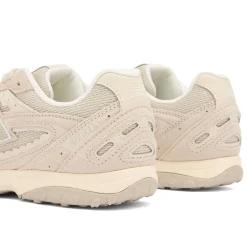 New Balance 204L Sneaker
