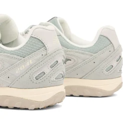 New Balance 204L Sneaker