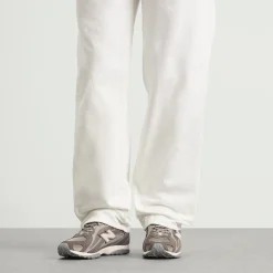 New Balance 204L Sneaker
