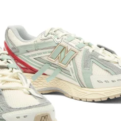 New Balance 1906 Sneaker