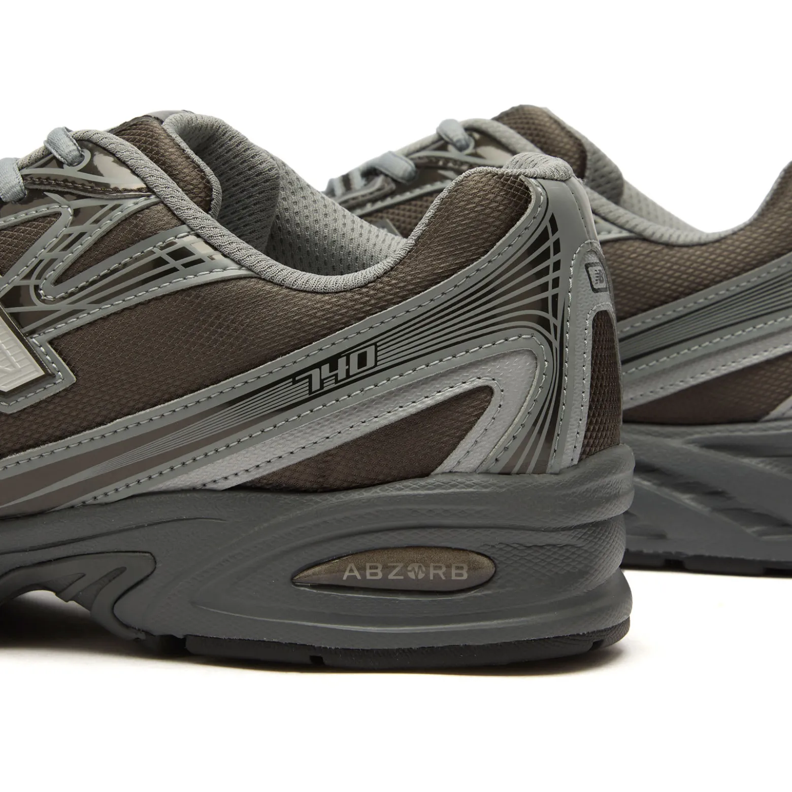 New Balance 740 Sneaker