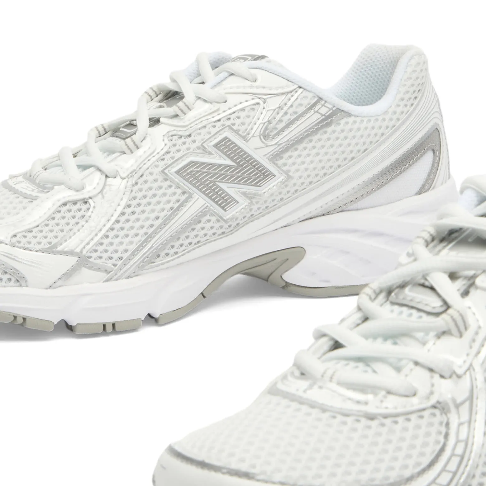 New Balance U740WM2