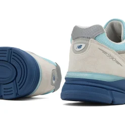 New Balance 990v4 Sneaker