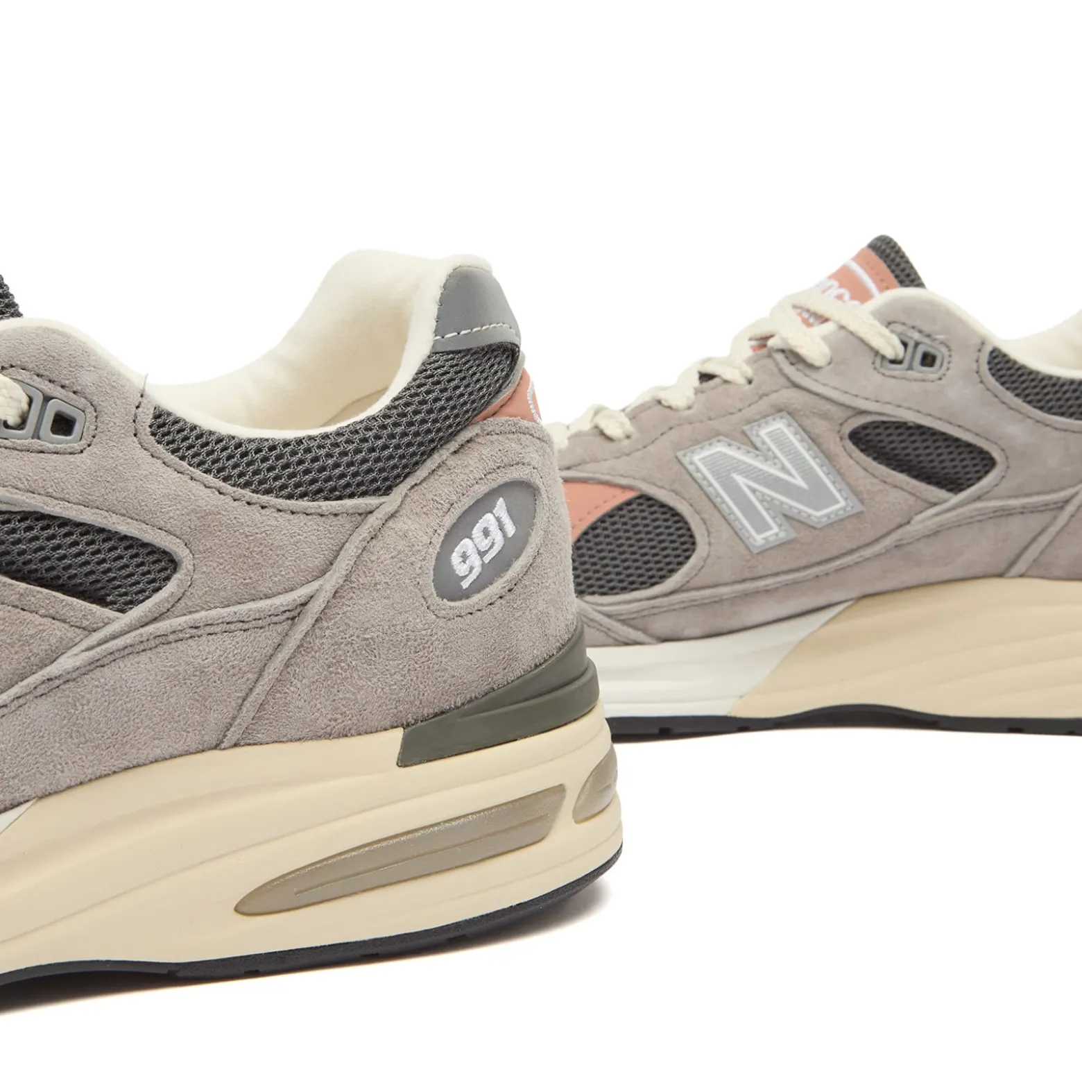 New Balance 991v2 Sneaker
