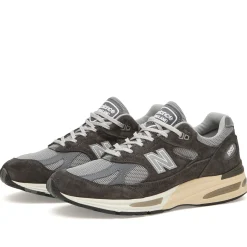 New Balance 991v2 Sneaker