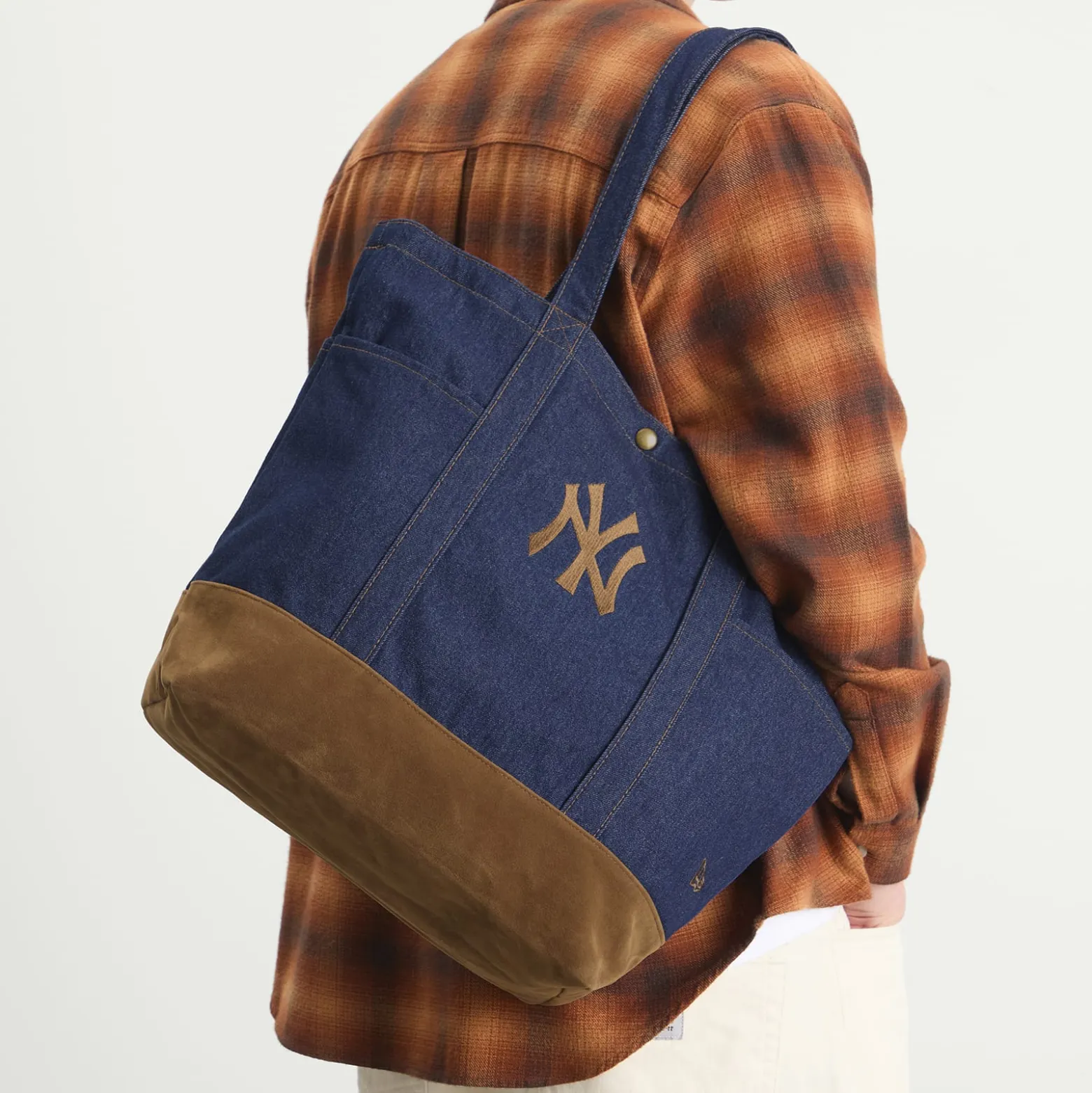 New Era New York Yankees Suede Denim Tote Bag