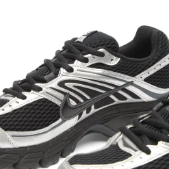 Nike Air Max Moto 2K Sneaker