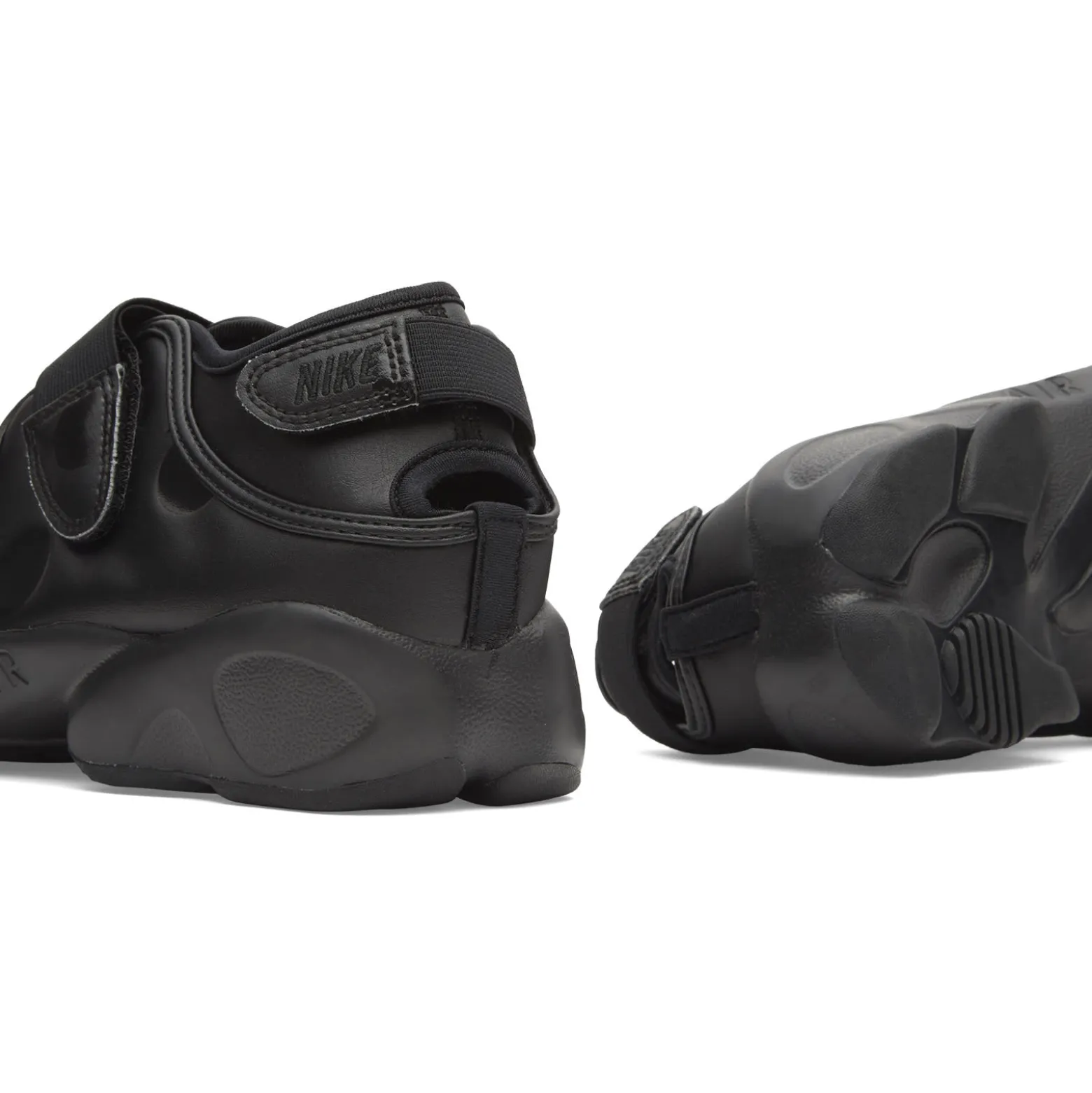 Nike Air Rift Dot Sneaker