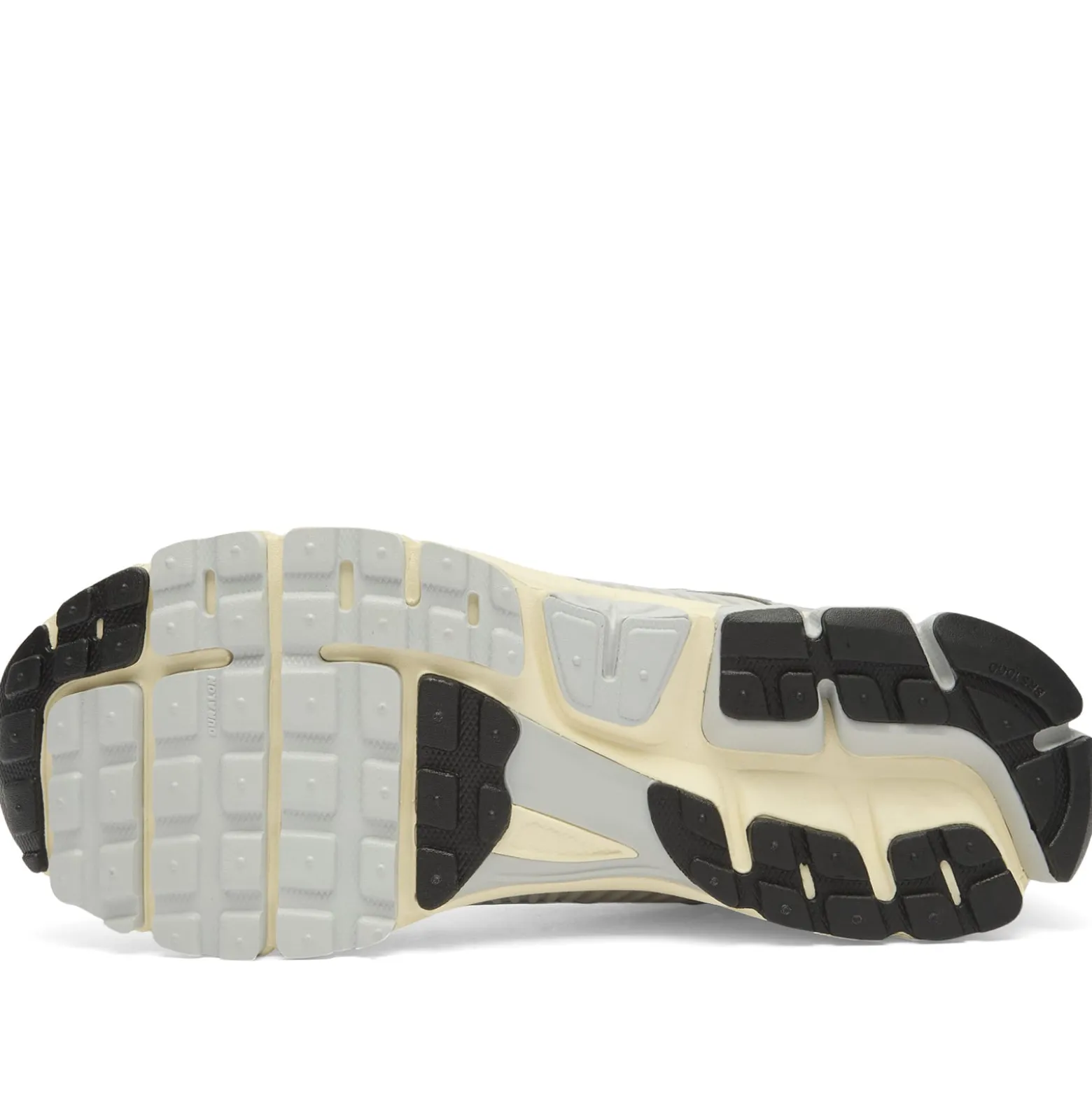 Nike Vomero 5 Chrome Sneaker