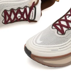 Nike Vomero Plus QS Sneaker